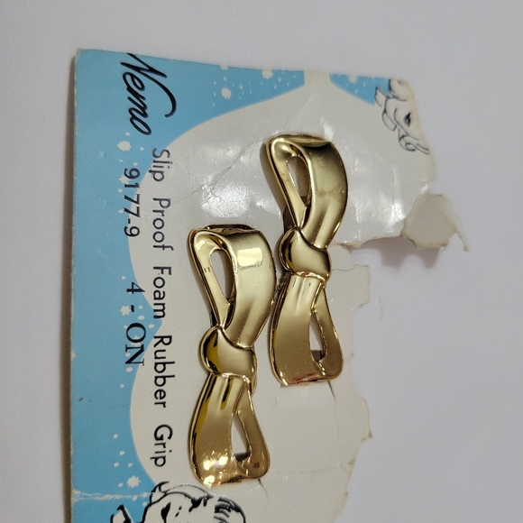 Vintage Hair Clips - Picture 2 of 2